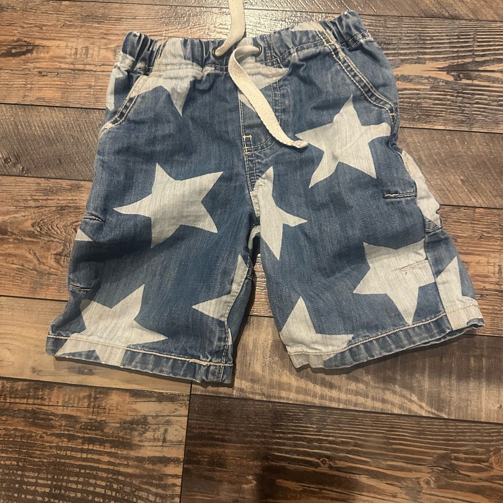 Mini Boden boys star board shorts 3 years